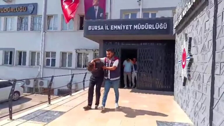 bursada-65-milyon-liralik-dolandiricilik-bhezT4mP.jpg