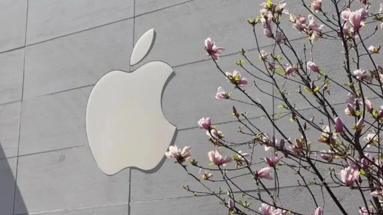 apple-yapay-zeka-yarisinda-geri-kalmakla-elestiriliyor-n2IrPKU8.jpg