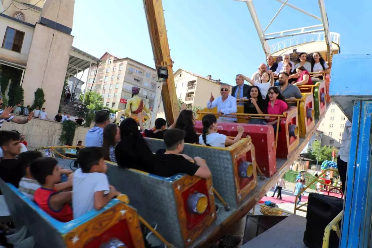 hakkaride yeni lunapark acildi ZObqmNQU