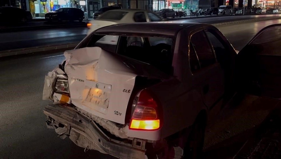 nigde bor otoyolunda trafik kazasi 3cEx3Mz8