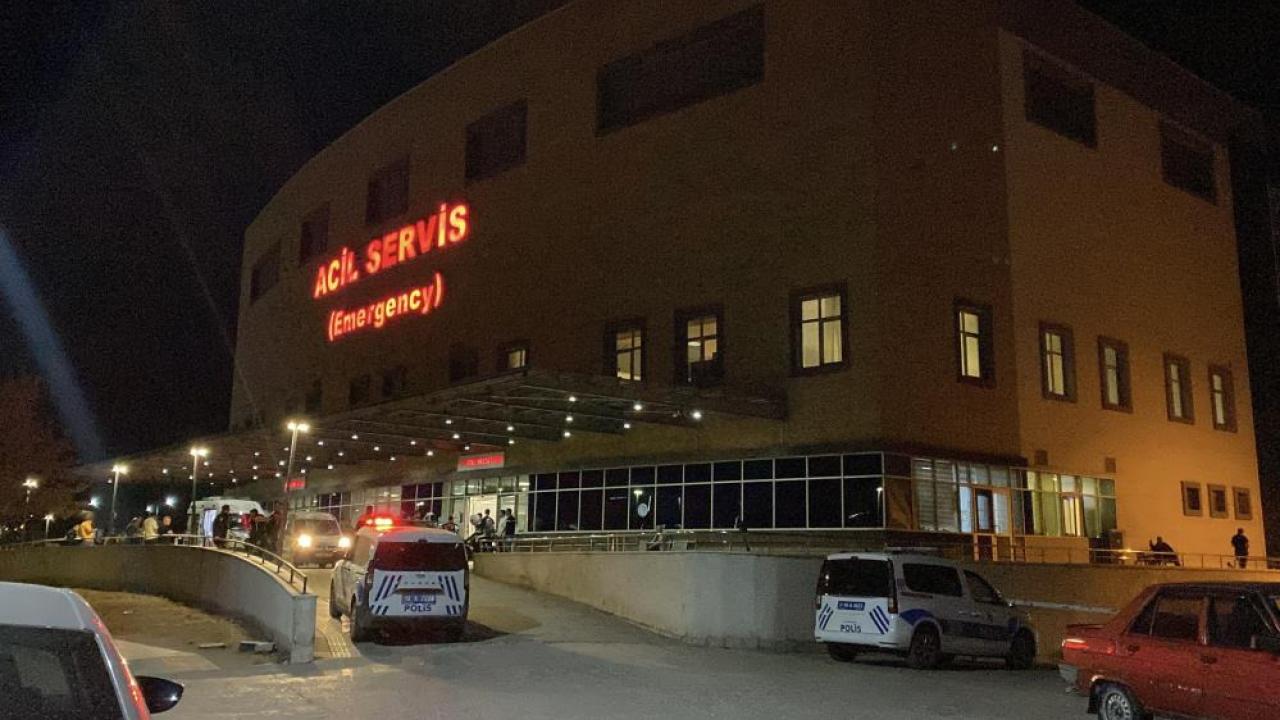 kavga kanli bitti komsusunu oldurup yasamina son verdi VQMBPY1g.jpg