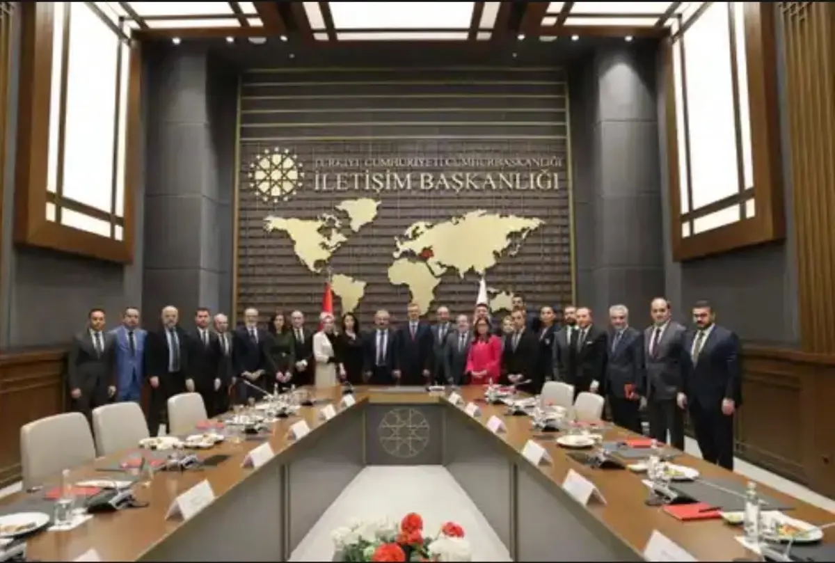 tbf heyeti iletisim baskani durani ziyaret etti AN5nMgJV.jpg