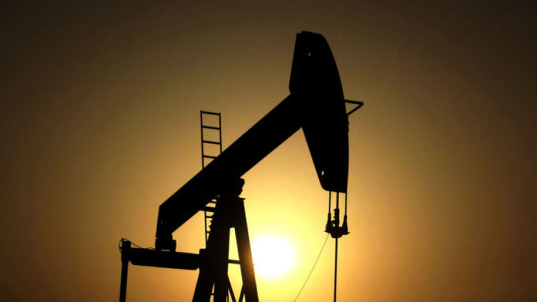petrol-fiyatlari-geriledi-trumptan-iran-ile-buyuk-ilerleme-mesaji-pwUgIwpk
