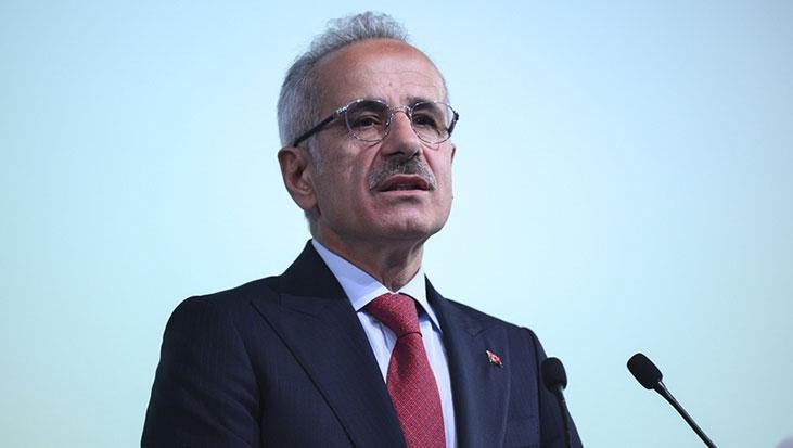 Bakan Uraloğlu: 15 gemimiz güvenli şekilde Basra Körfezi’nden ayrılmıştır