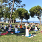 Kadinlar bogaza karsi yogo yapti 2nfOplu4